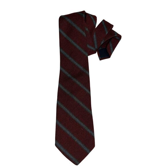 Sleek Striped Mens Tie Private Club Brand - Picture 2 of 4